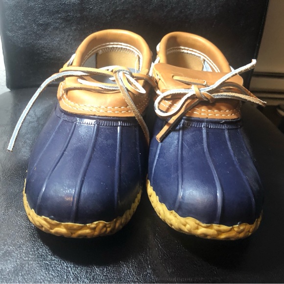 L.L. Bean Boots Womens Blue Tan Bottoms Duck Boot Gum Sole Rain Boots Size 9N - Picture 2 of 12